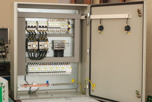 АВР-270-125. Внутри. На базе Spacial LC1, iC60N.